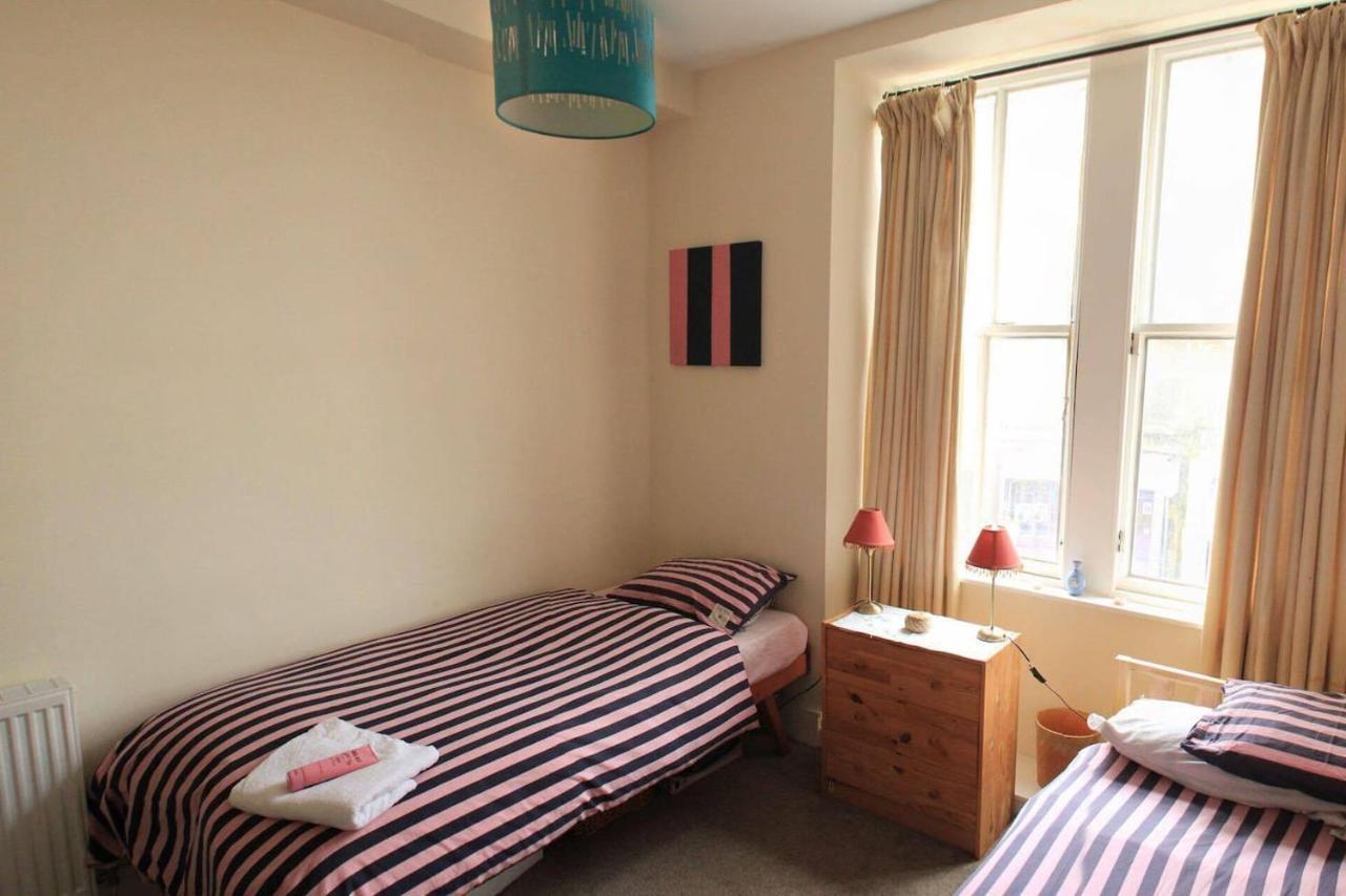 Entire Apartment In Edinburgh Eksteriør bilde