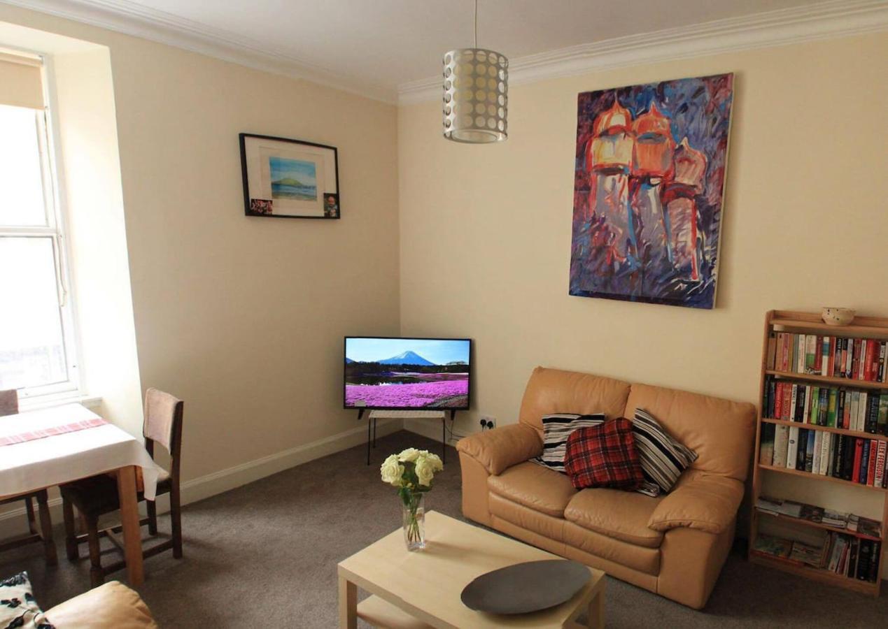 Entire Apartment In Edinburgh Eksteriør bilde